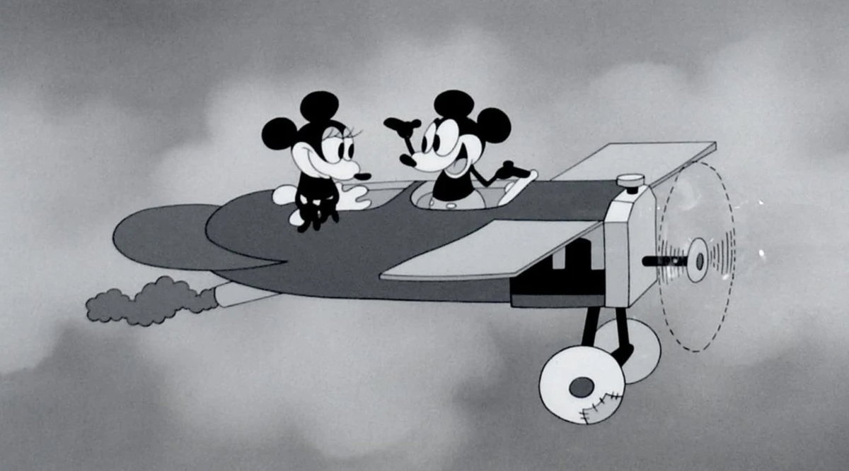 Mikke Mus er selvfølgelig med i programmet. Stillfoto: Disney